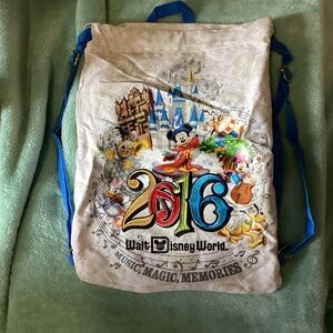 2016 Walt Disney World Park Embroidered Canvas Drawstring Backpack